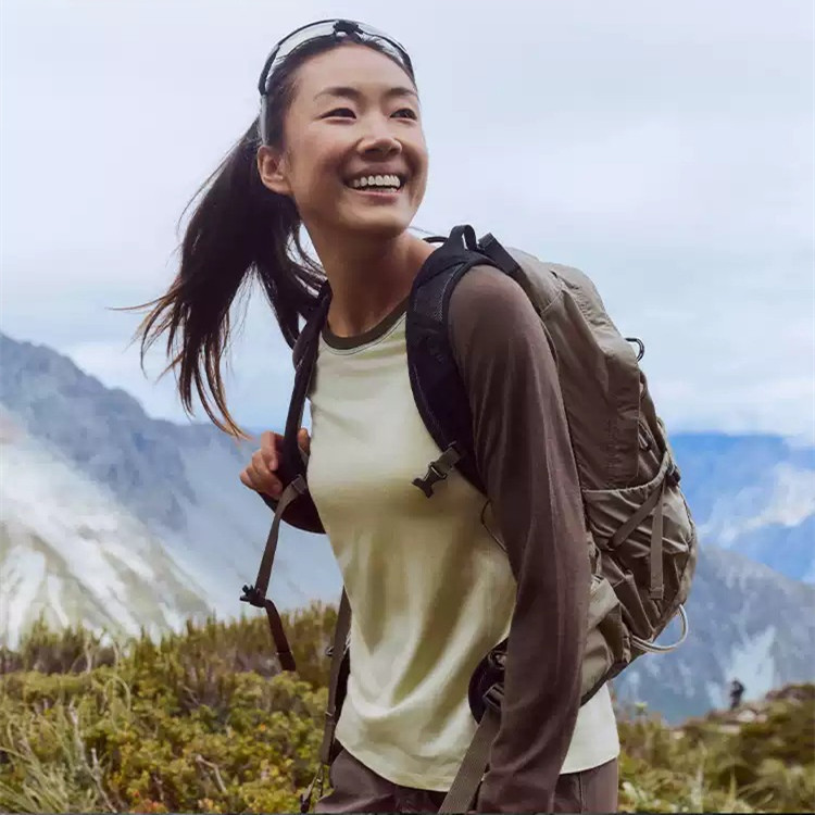 Womens Color-Block Versatile Round-Neck Breathable Sports Top