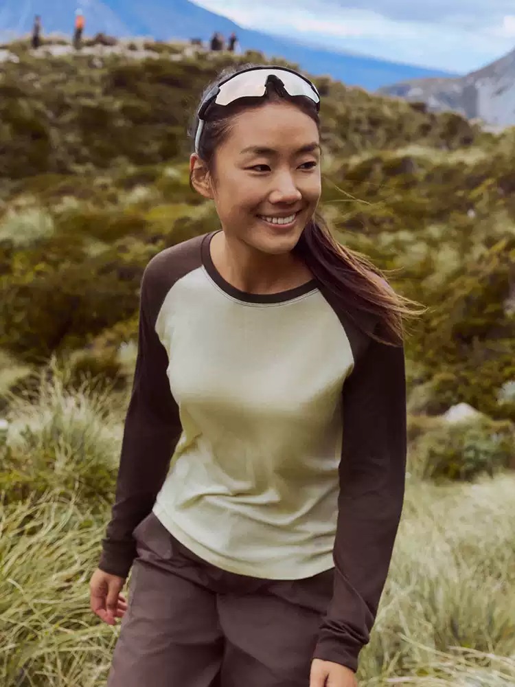 Womens Color-Block Versatile Round-Neck Breathable Sports Top