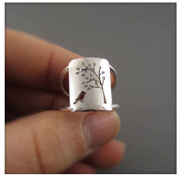 Fashionable Minimalist Openwork Light-luxury Ring