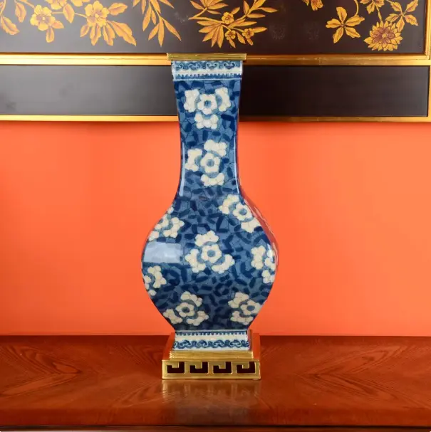 Copper-and-ceramic Classical Blue-and-white Porcelain Vase