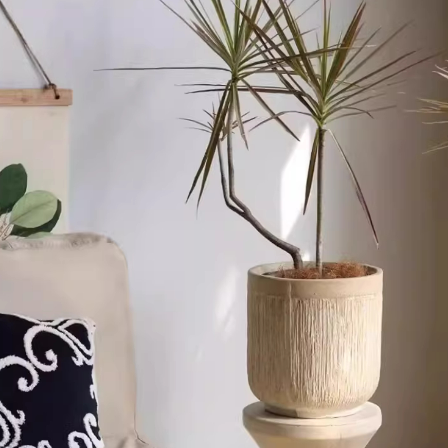 Vintage Distressed Round Magnesium Clay Flower Pot With Large Opening