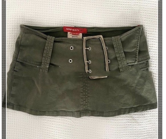 Buy Women's Clothing Online | Buy Trending Dresses for Women