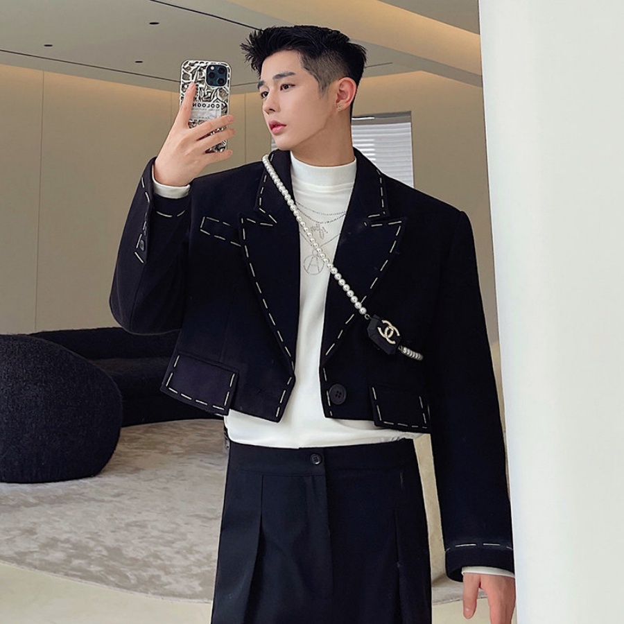 Men's Black Short Suit Jacket With Distinctive Hand-Stitched Detailing