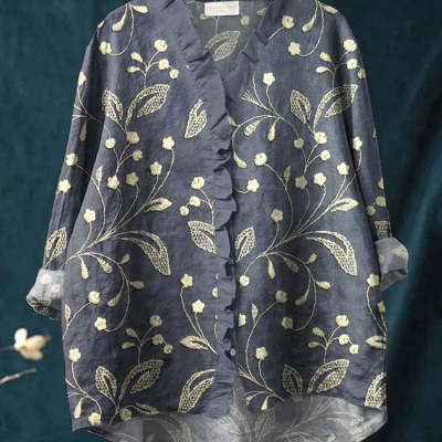 Womens Relaxed-fit Casual Shirt With A Round Neck And Printed Design