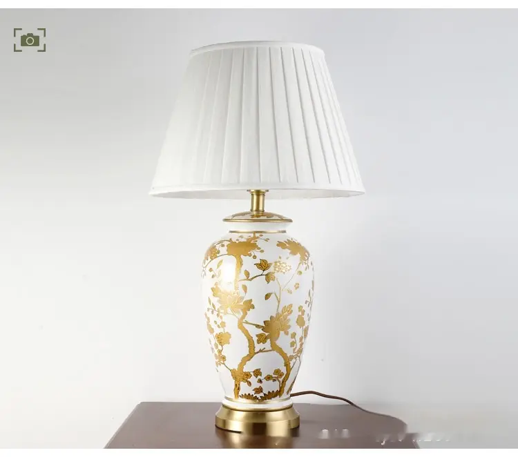American-style Minimalist Large All-copper Gold-trimmed Ceramic Decorative Table Lamp
