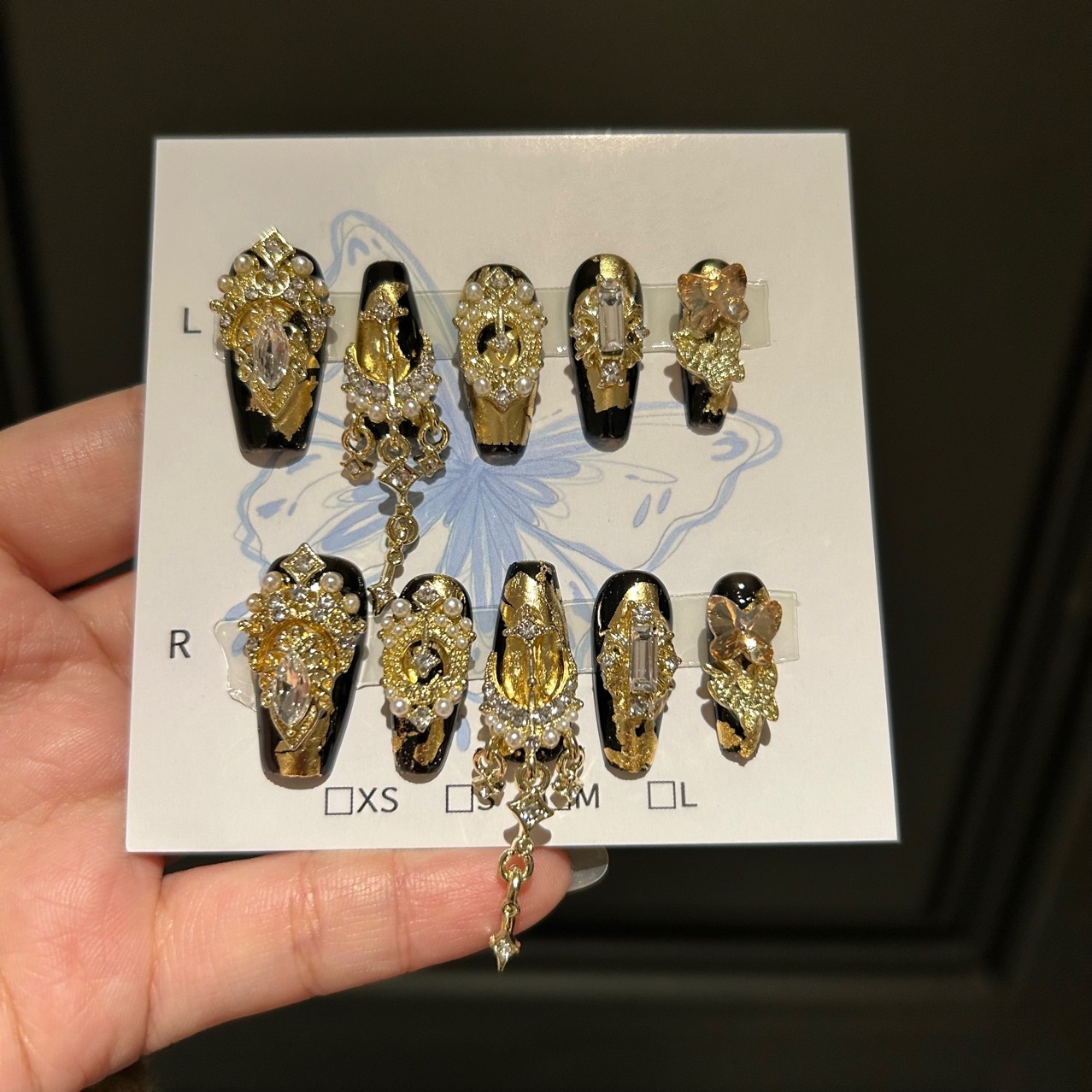 Handmade High-end Intricately Crafted Luxury Artificial Nails