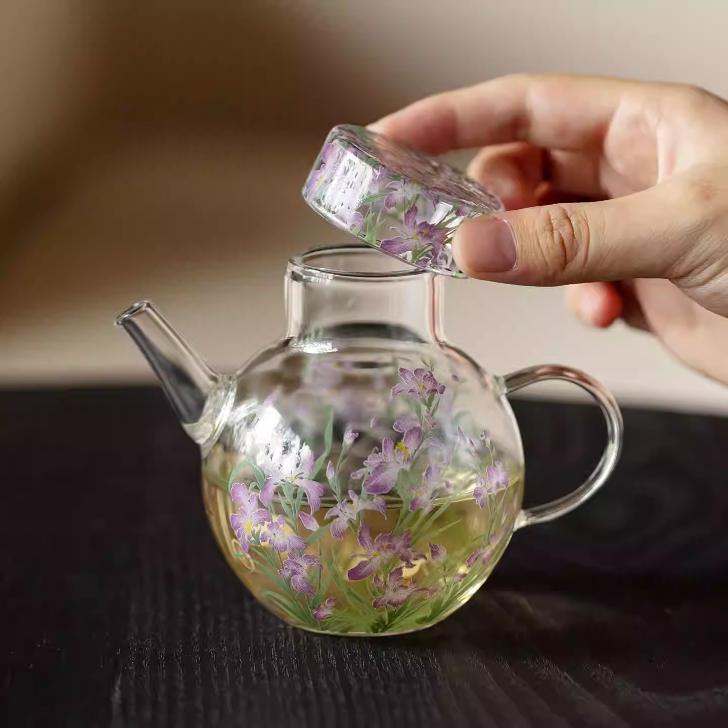A Beautiful And Elegant Iris-patterned High-borosilicate Heat-resistant Kettle For Home Use