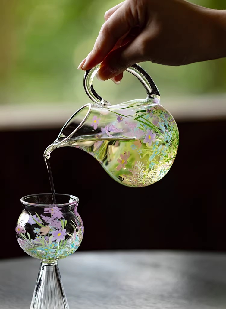 Manhua Heat-Resistant Glass Handheld Fair Cup