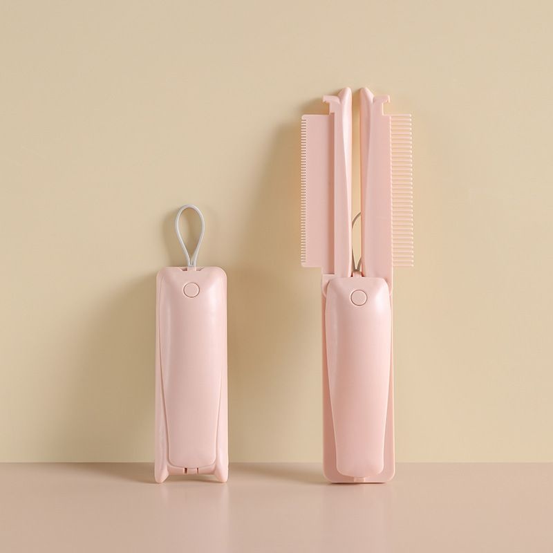 Detangle And De-shed With This Foldable Pet Grooming Comb