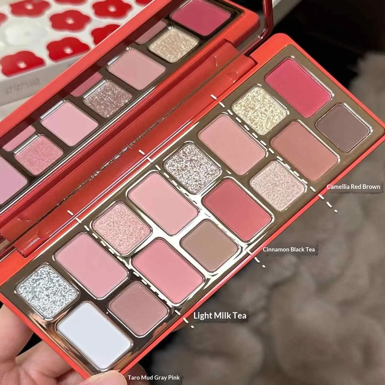 16-color Eyeshadow Palette Matte And Shimmer Finishes