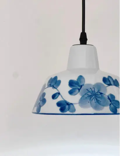 Retro Vintage And Cozy Ceramic Chandelier In Blue And White Porcelain Design
