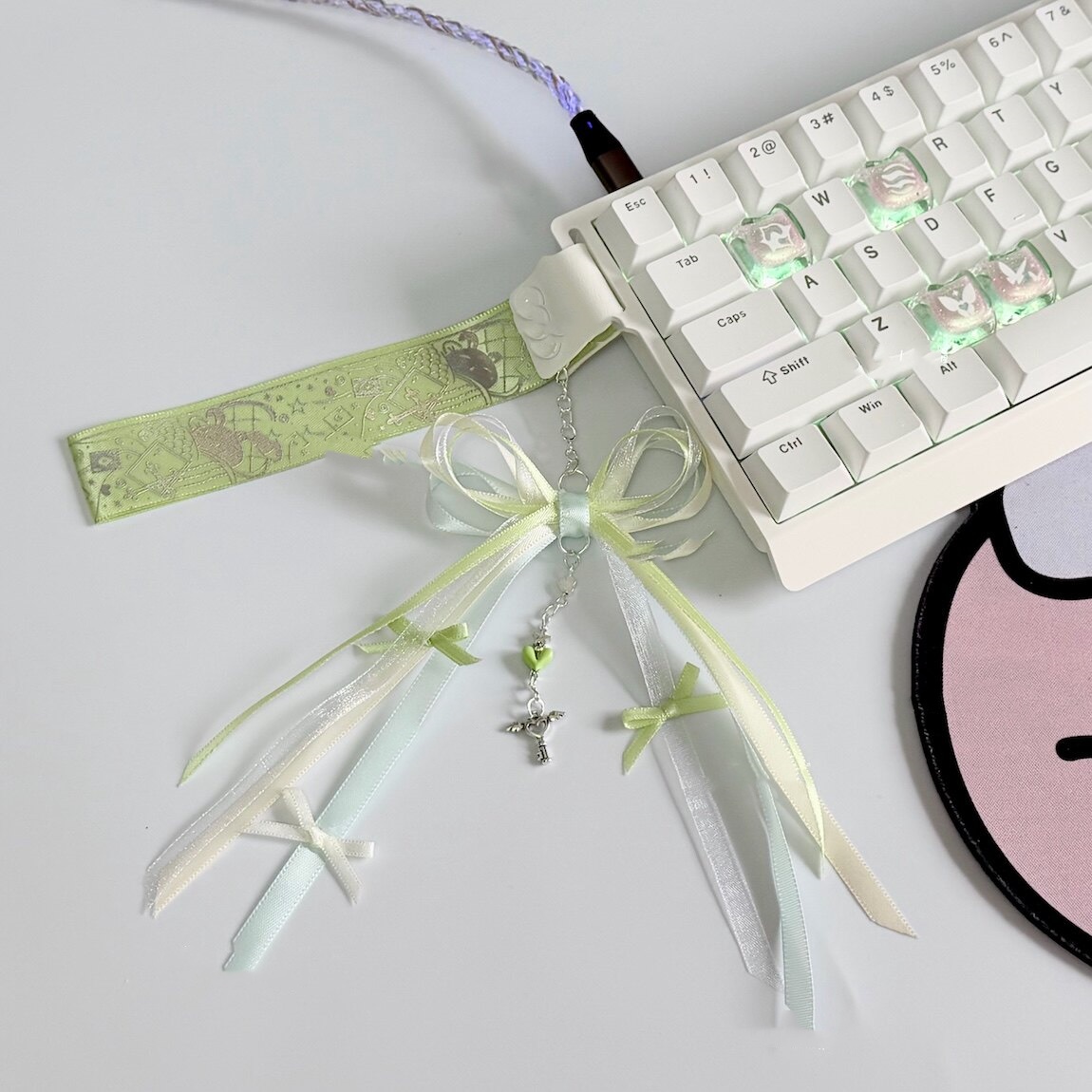 Creative Versatile Green Keyboard Ribbon With A Bow