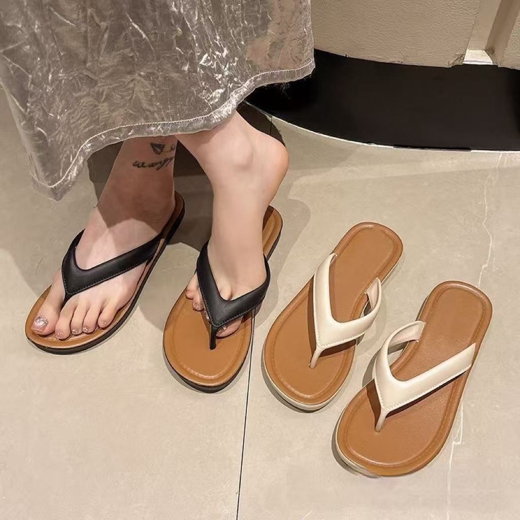 Womens StylishVersatile Flip-flops For Outdoor Wear