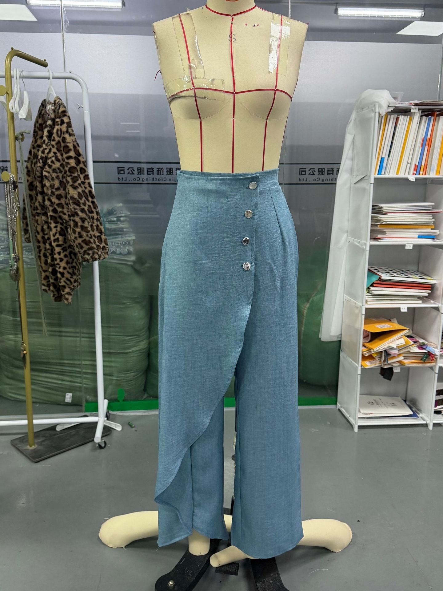 30d6edbb Ced2 49cc 8ea0 94329d487797