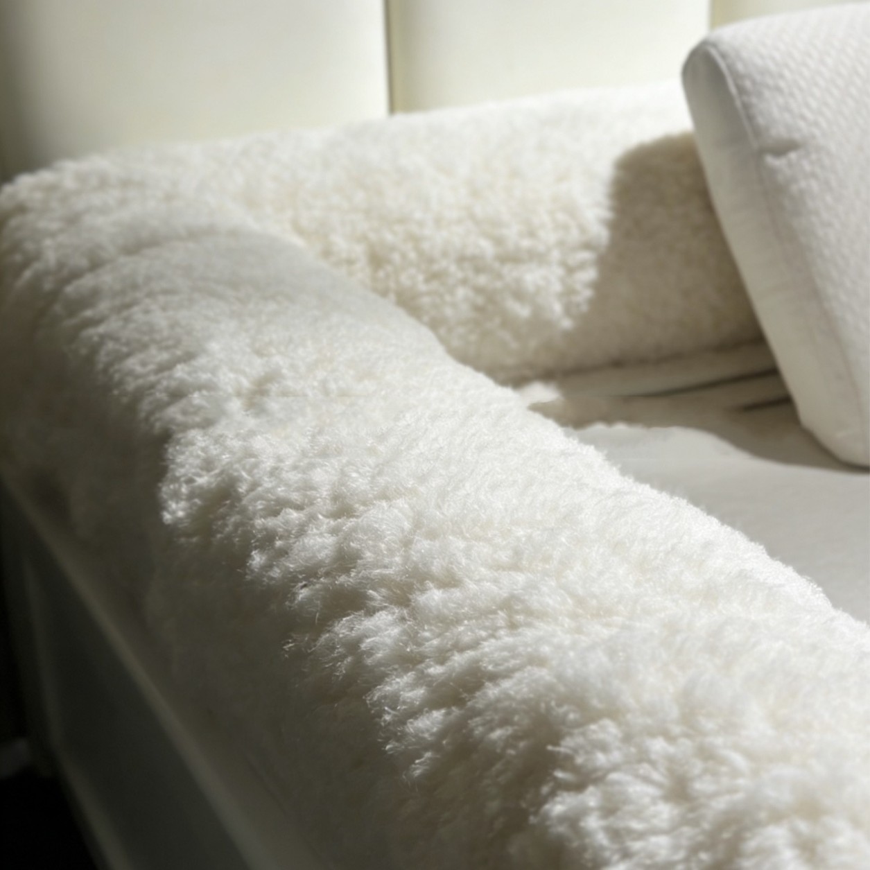 Simple Solid Color Plus Velvet Sheets