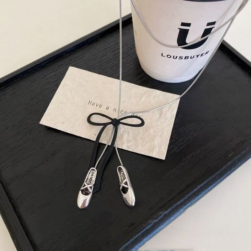 New Ballet Shoe Pendant Necklace Niche And High-end