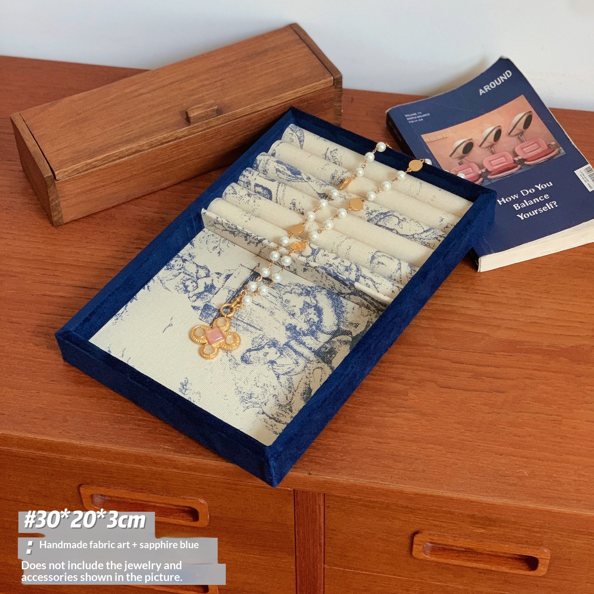 Retro Tray Jewelry Ring And Necklace Display Stand Jewelry Box 1b177b61 3d3d 4cc4 Beef F368fb6ae89f Trans