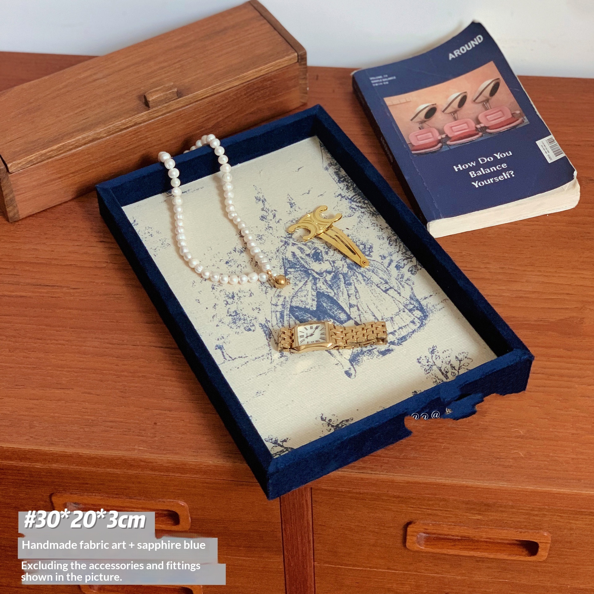 Retro Tray Jewelry Ring And Necklace Display Stand Jewelry Box Bdaad132 E624 4c6e 8128 7fa9c7b698c1 Trans