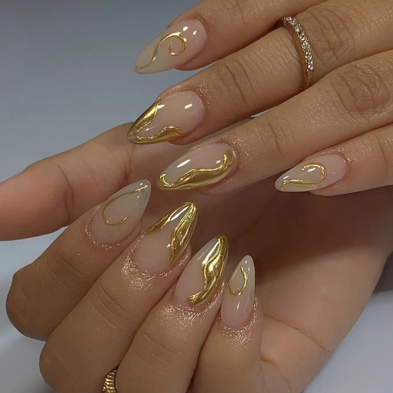 3D Gold Irregular Nail Art Fake Nails