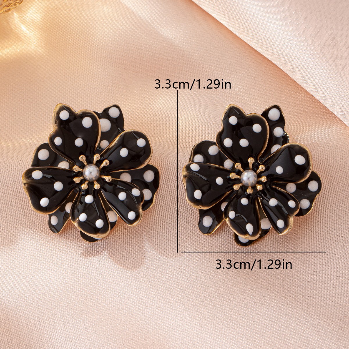 French-style Retro Black And White Polka-Dot Flower Earrings