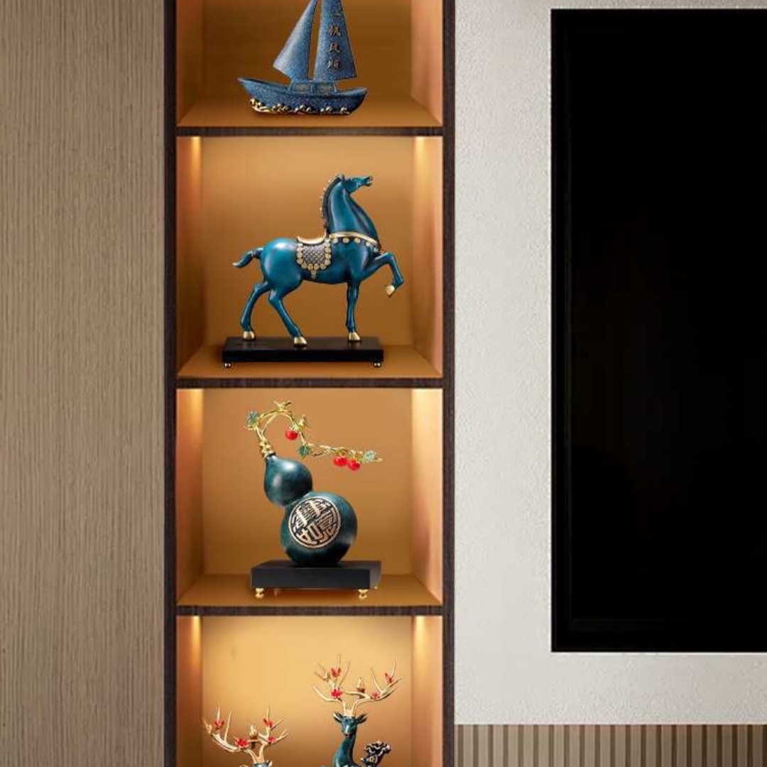 Statuette cheval résine – mise en situation bureau