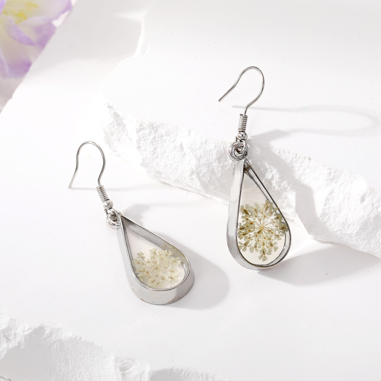 Original European And American-style Waterdrop-Shaped Dried Flower Babys Breath Bouquet Necklace And Earrings