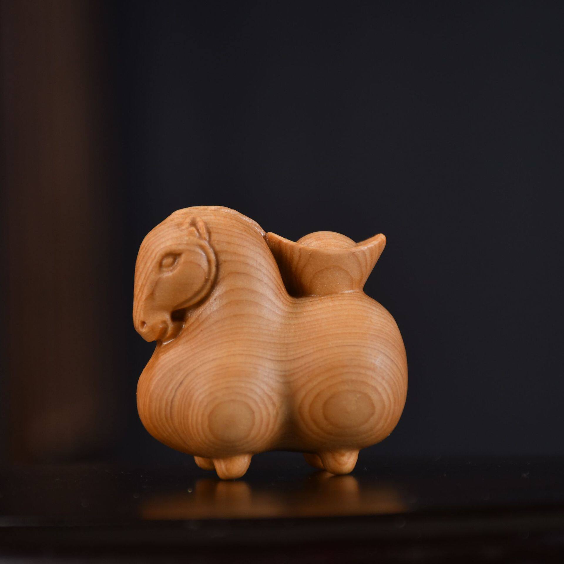 Cliff Juniper Wood Carved Horse Year New Arrival Cute Animal Ornament