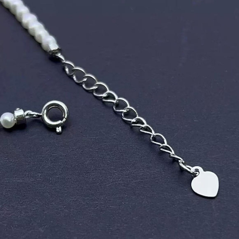 Bright Light Natural Baroque Mini Womens Clavicle Chain Simple Necklace