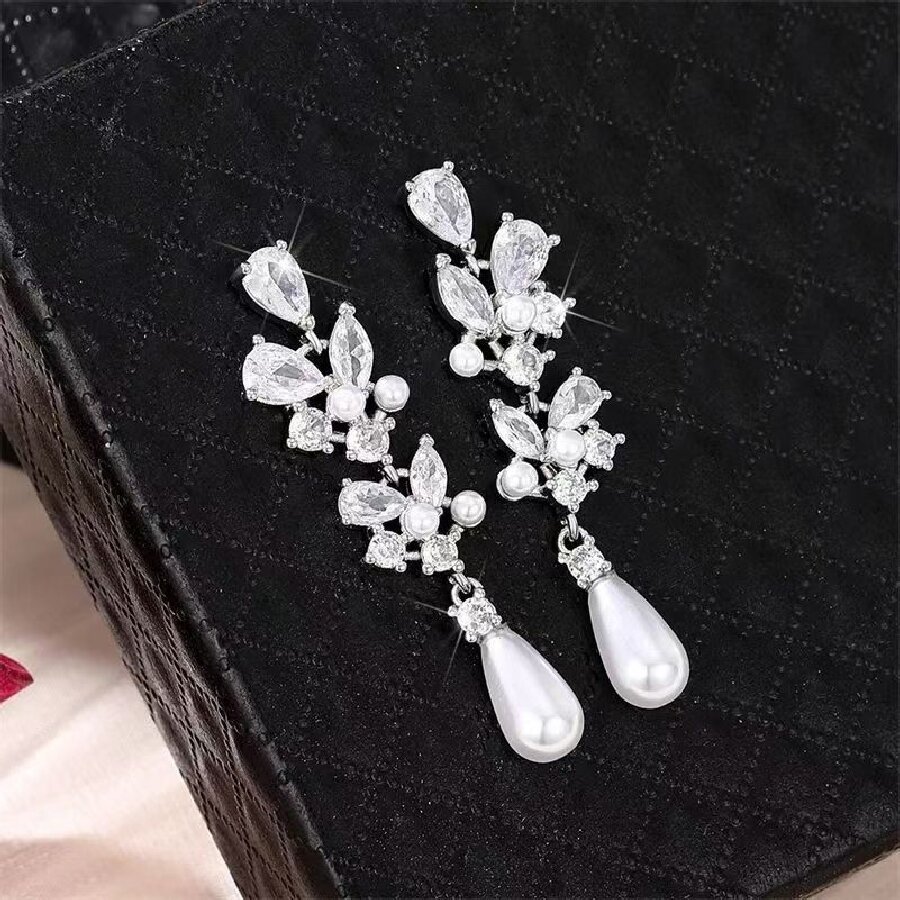 Vintage-style Long Teardrop Tassel Zircon Earrings