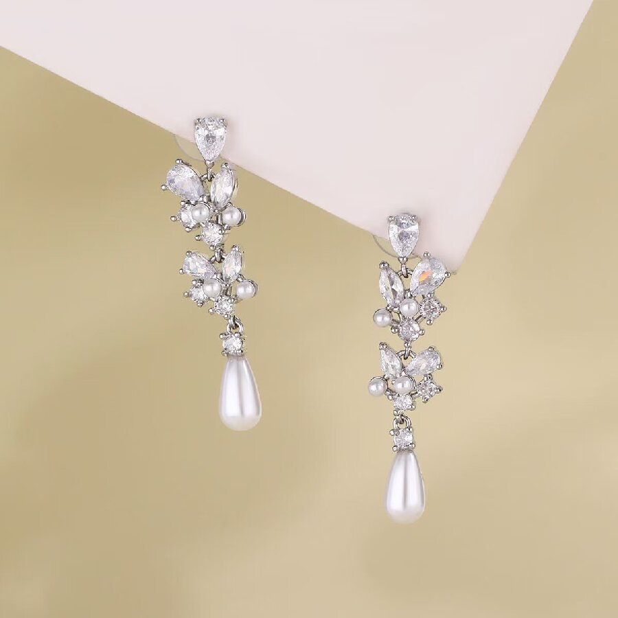 Vintage-style Long Teardrop Tassel Zircon Earrings