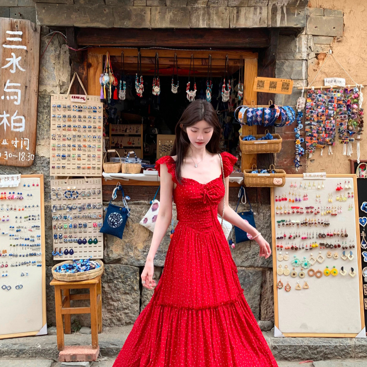 Buy Women's Clothing Online | Buy Trending Dresses for Women