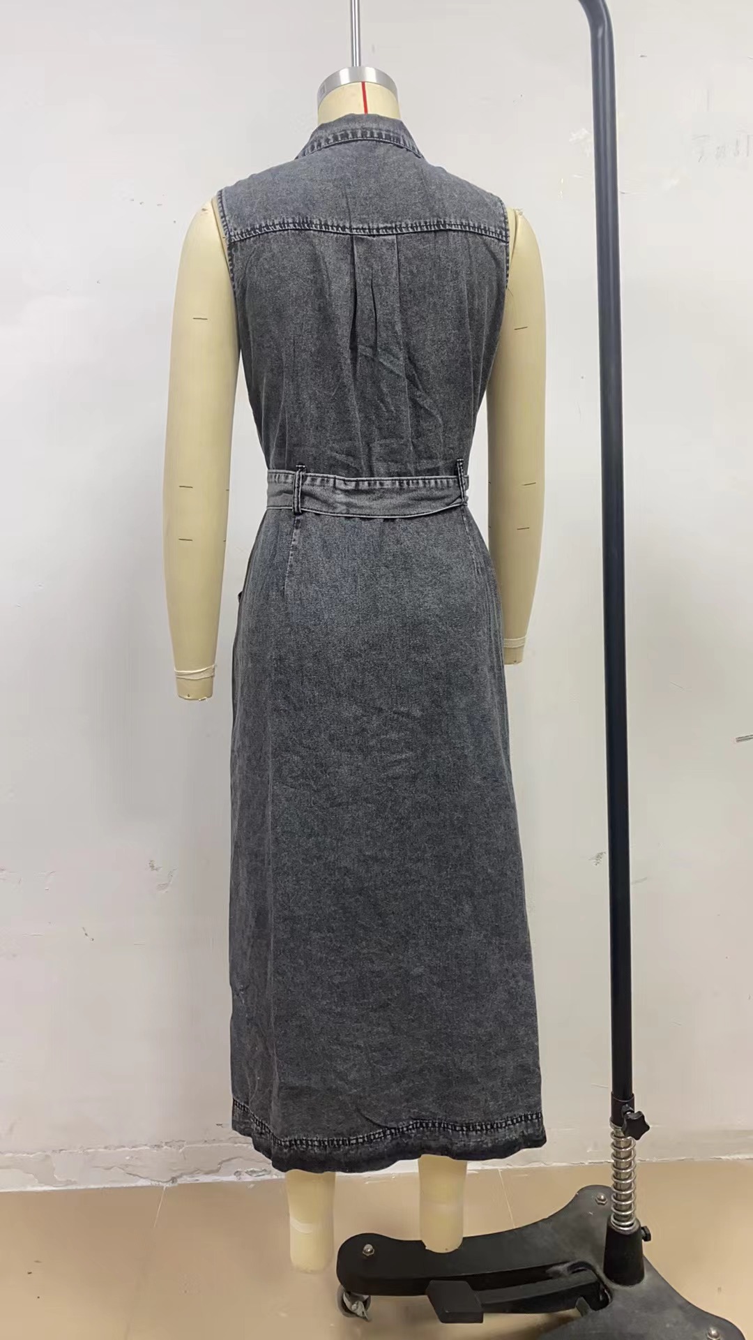 Buy Women's Clothing Online | Buy Trending Dresses for Women