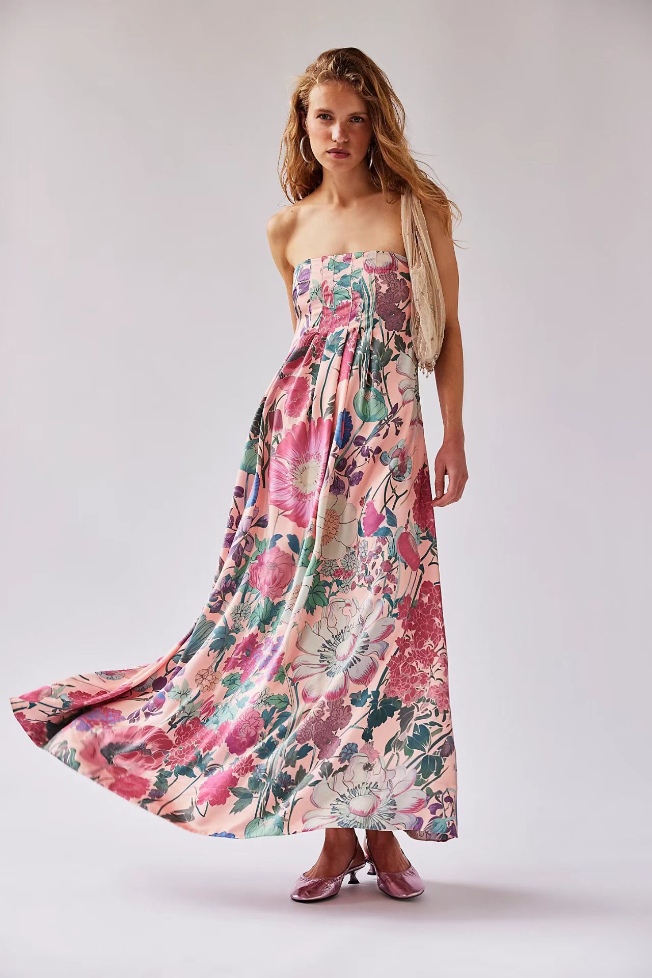 Buy Women's Clothing Online | Buy Trending Dresses for Women