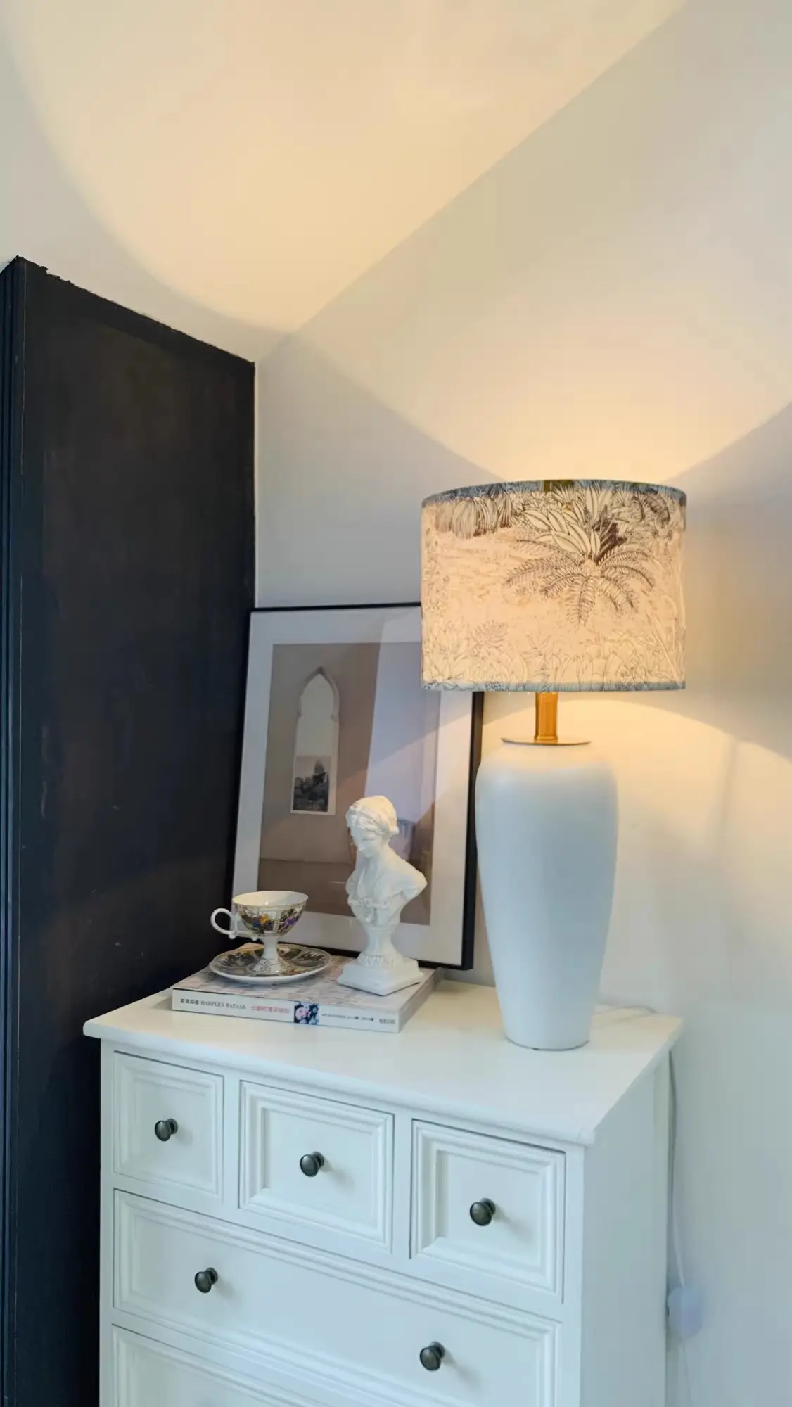 French-style Ceramic Creative Smart Table Lamp