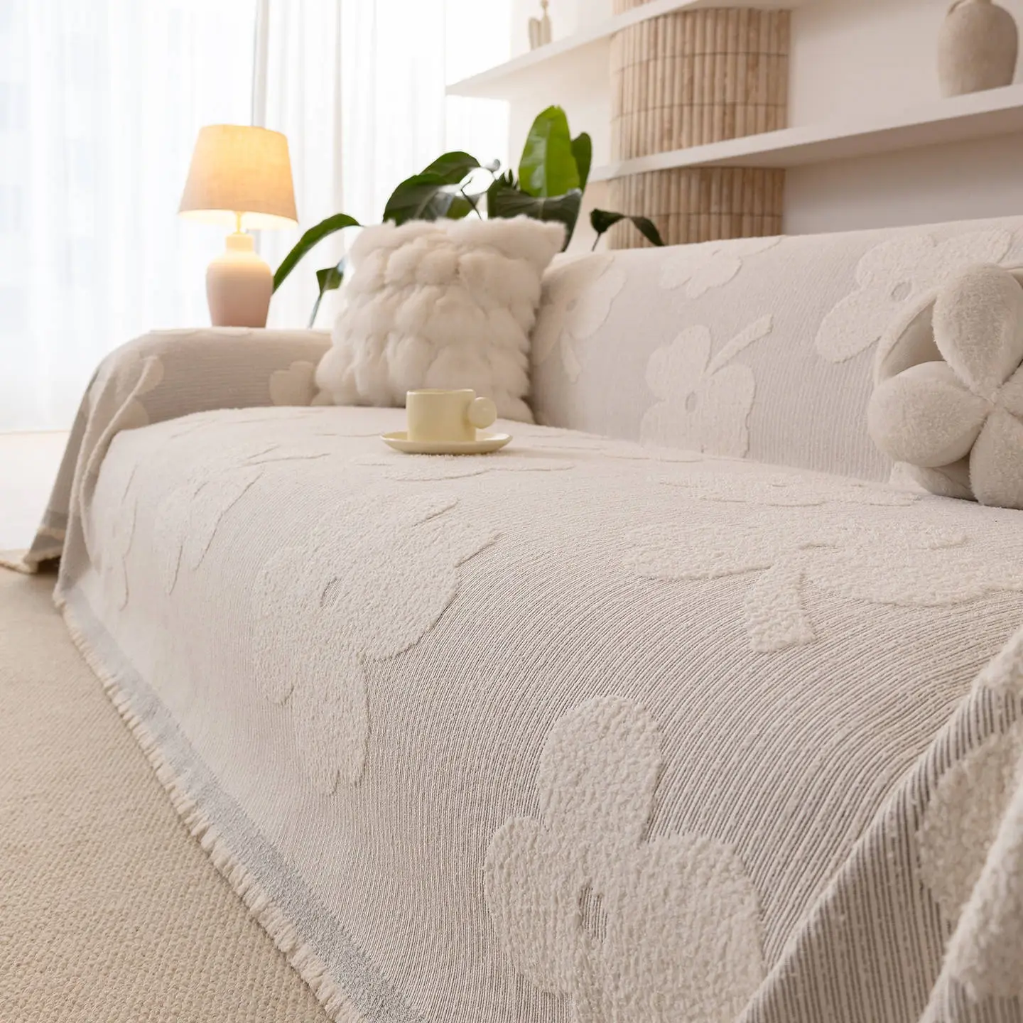 Creamy-style AutumnWinter Plush Sofa Cover