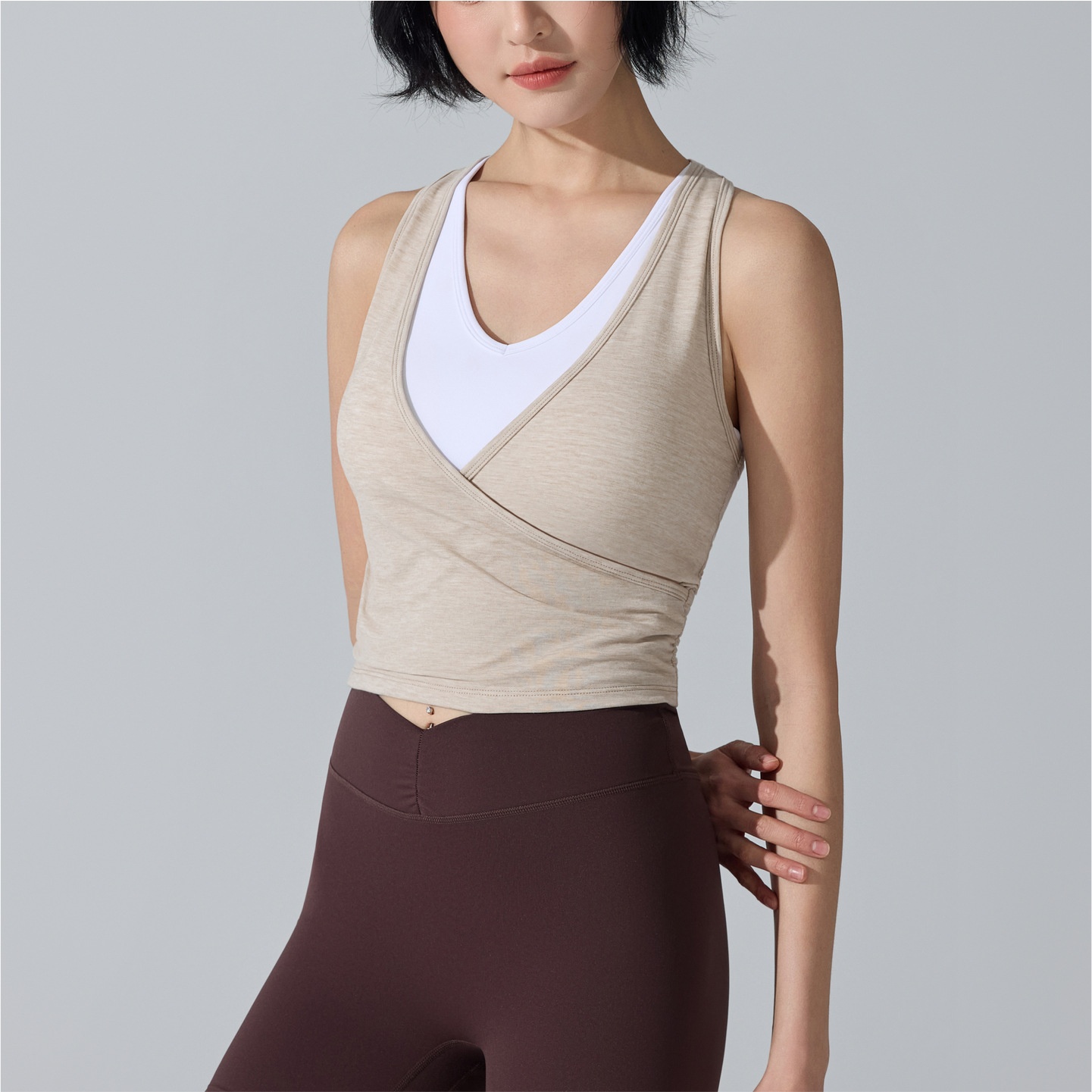 Sports Vest Quick-Drying Breathable Fake Two-Piece Sleeveless Blouse Integrated Cup Padding Yoga Wear