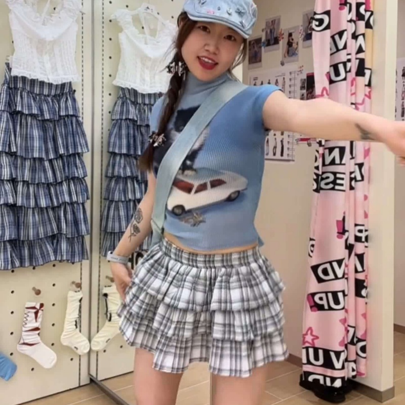 American-style Chic Cartoon Cat Print Ruffled T-shirt