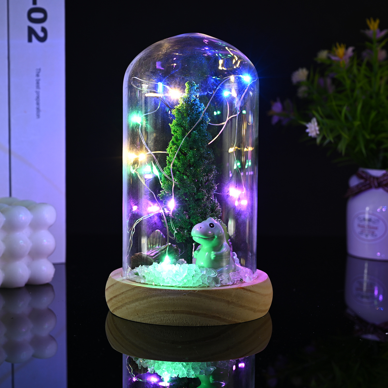 Desktop ornament gift resin glass dome (dinosaur-style)