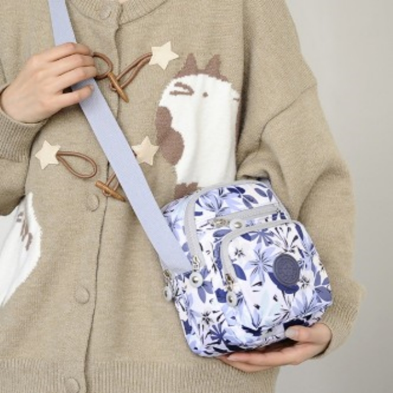 Lightweight Multi-Layer Oxford Cloth Crossbody Fashionable Small Square Bag