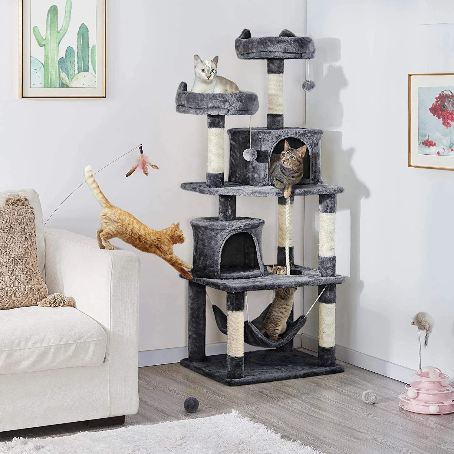 Vertical Cat Tree With Integrated Bed