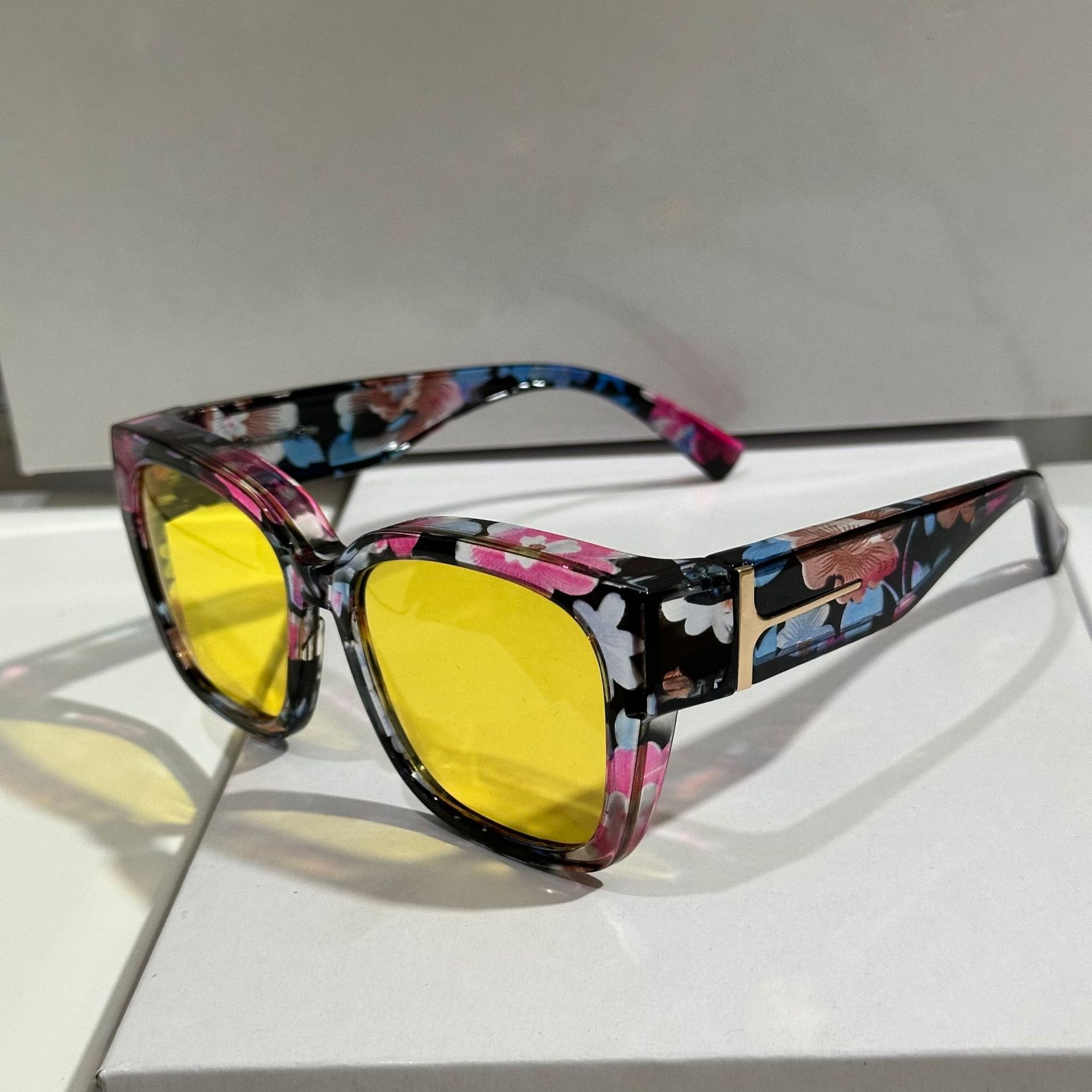 New Fashionable Myopia Glasses With Large Square Frames - Image 8