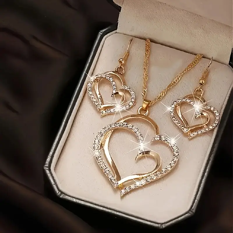 Bestseller Creative Round Ring Heart-Shaped Pendant Necklace