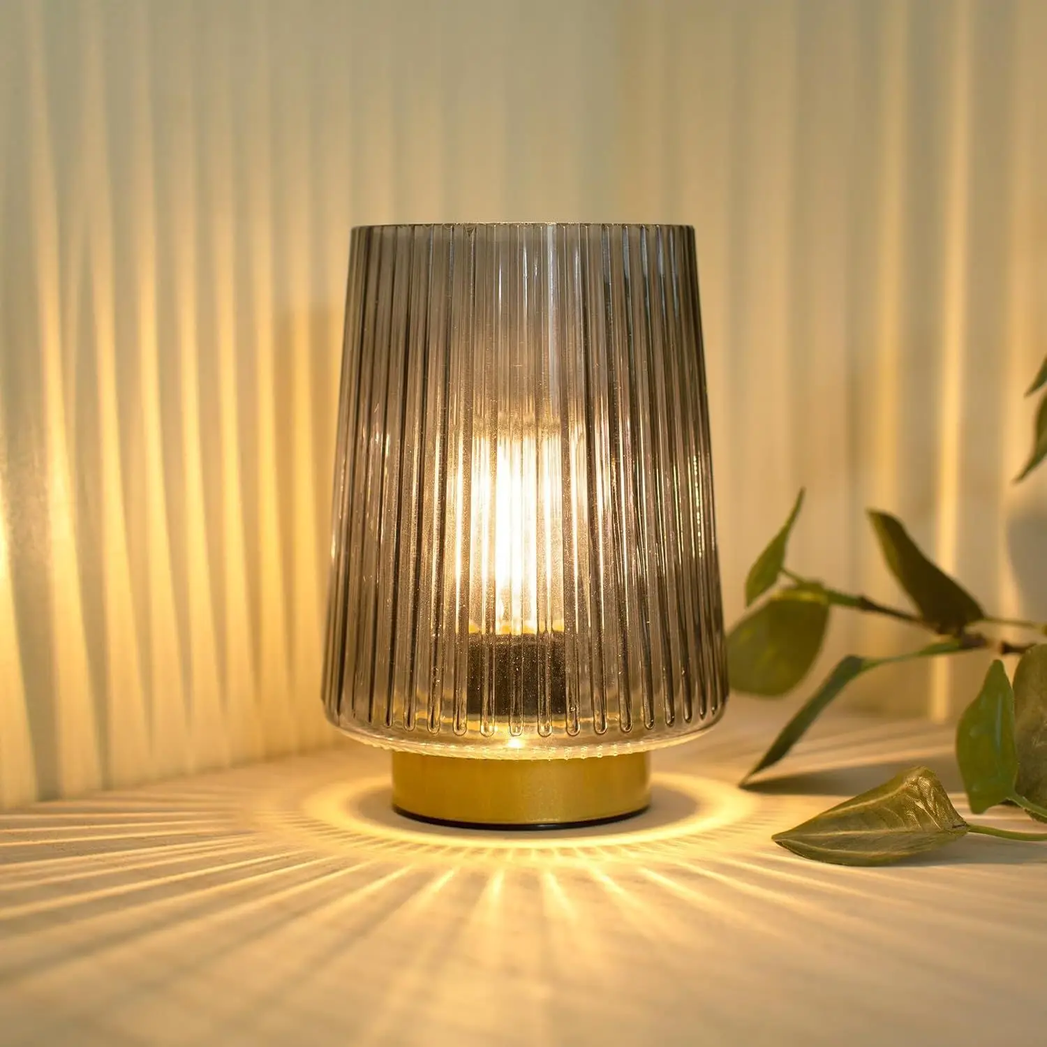 European-style Vertical Striped Glass Lampshade Creative Home Ambiance Light