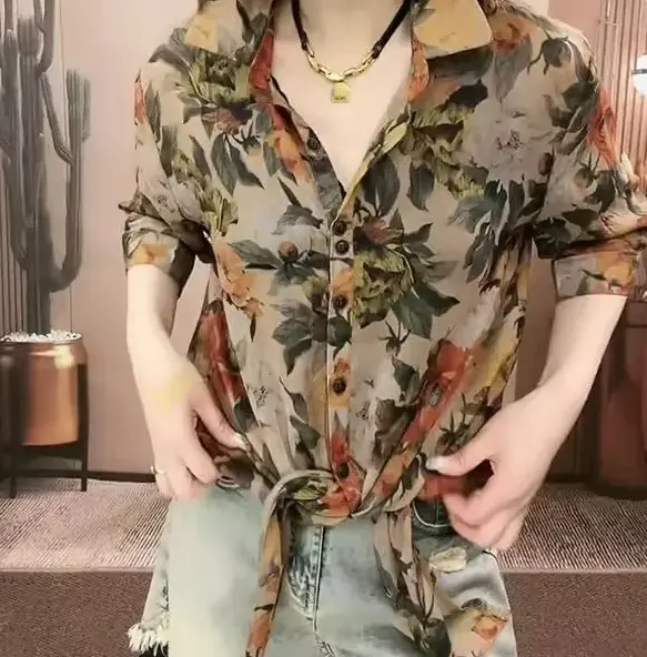 Fashionable Artistic Retro-printed Polo-neck Shirt Sophisticated Western-style Loose-fitting Versatile Top