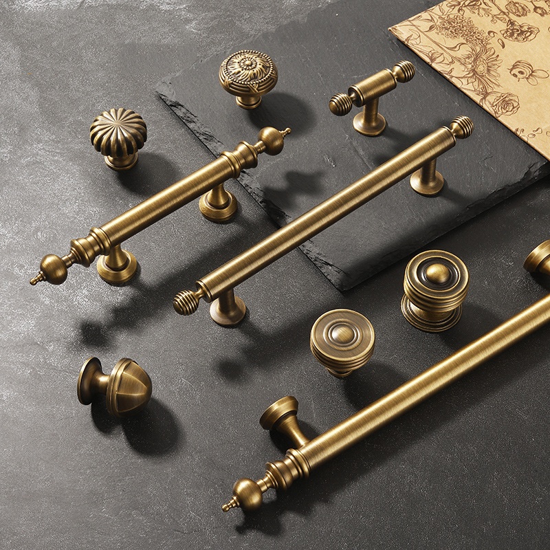 Retro Wardrobe Pull Brass Handle (Type C-T single hole)