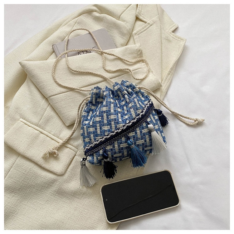 Bucket Bag Bohemian Ethnic Style 26 e51e6a3f 4171 4a08 b3b5 130cc0c4e800 trans