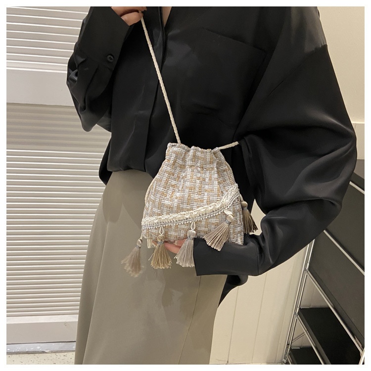 Bucket Bag Bohemian Ethnic Style 23 ff1ed4e7 e7e1 44d8 aeba ab8d5ec19ba9 trans