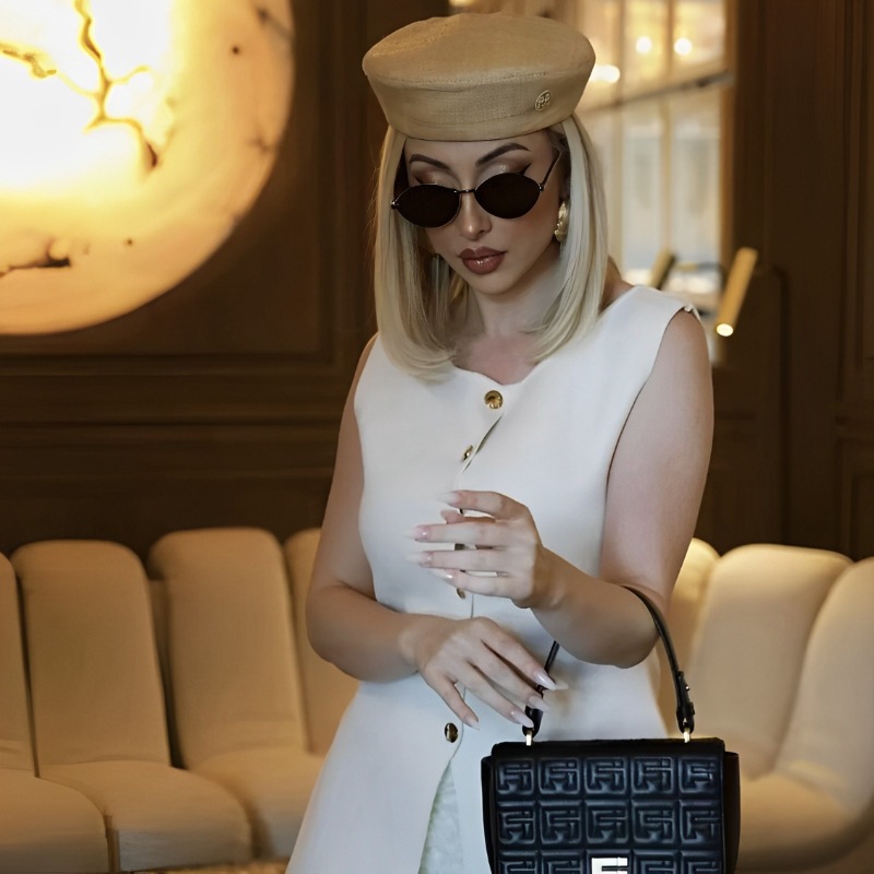 Women's Metal Buckle Split Knitted Vest