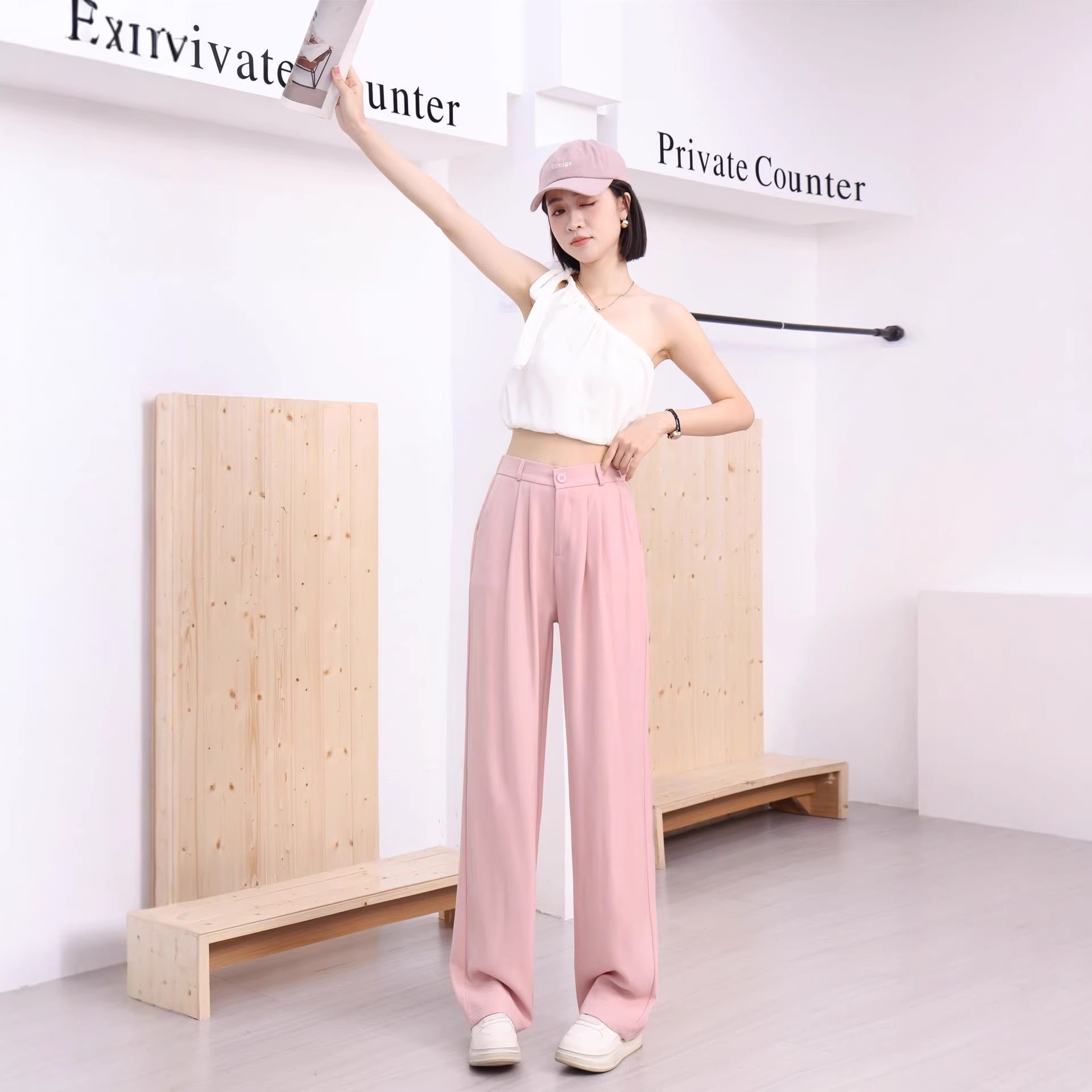 Women's Lightweight High-waisted Loose-fit Ice-silk Wide-leg Pants