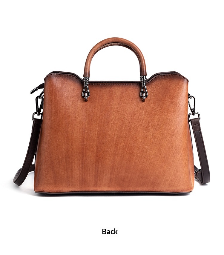 Retro Genuine Leather Embossed Large-Capacity Tote Bag 24 8177778c b6cc 41cc 9944 491779ec5913 trans